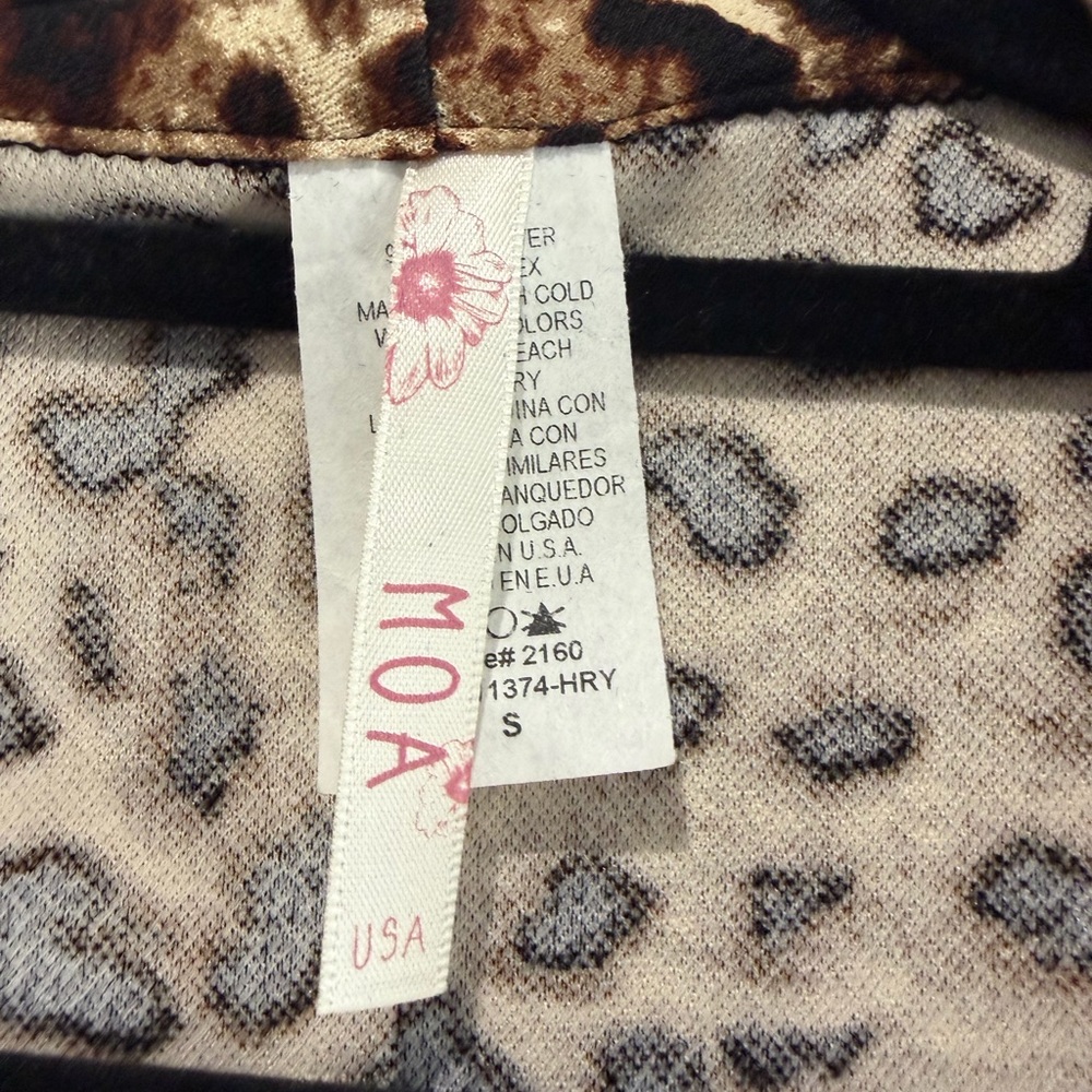 MOA Leopard Print Asymmetrical Blazer - Picture 4 of 4